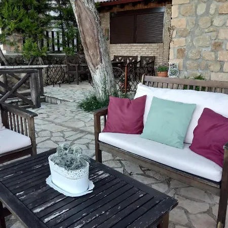 φιλάνθη * Κάτω Τρίκαλα Κορινθίας